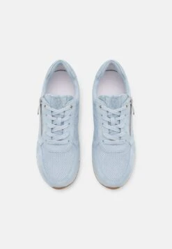 Marco Tozzi Sneakers Laag - Light Blue Comb 11 Marco Tozzi Sneakers Laag - Light Blue Comb -Clothing store 13be5ac1b63d4a3b861d2500a552e0cd