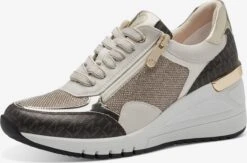 Clothing store 23 Marco Tozzi Fashion Sneakers Sneakers Laag Dames Crème