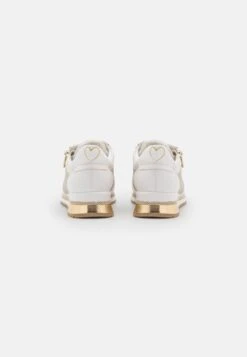 Marco Tozzi Sneakers Laag - White/Gold 9 Marco Tozzi Sneakers Laag - White/Gold -Clothing store 37646f92257941a6911bb10850f5fdfb