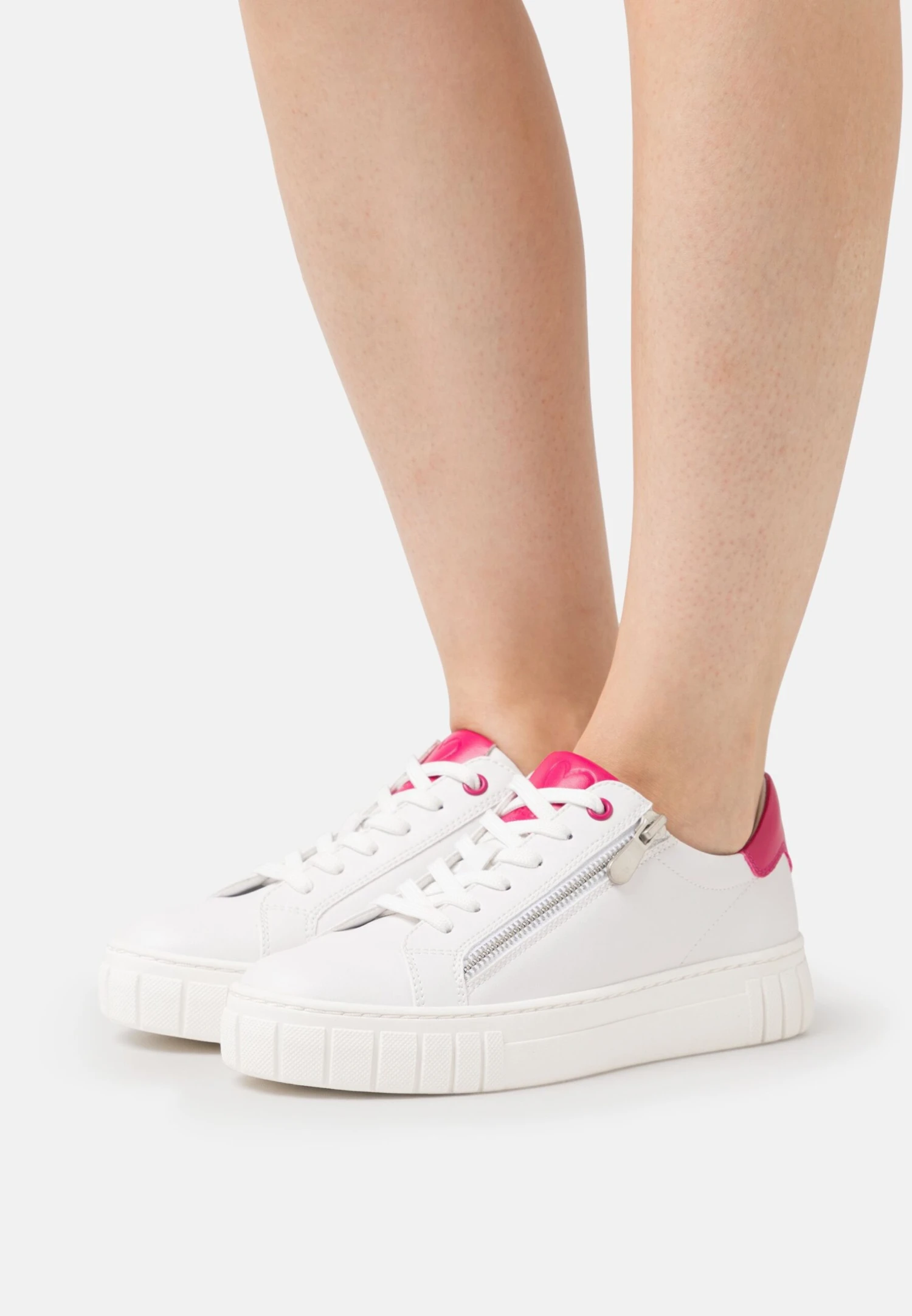 Marco Tozzi Sneakers Laag - White/Pink 1 Marco Tozzi Sneakers Laag - White/Pink