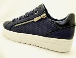 Clothing store -Clothing store 54f77c569672c068ae4c5d1a40f66ae8