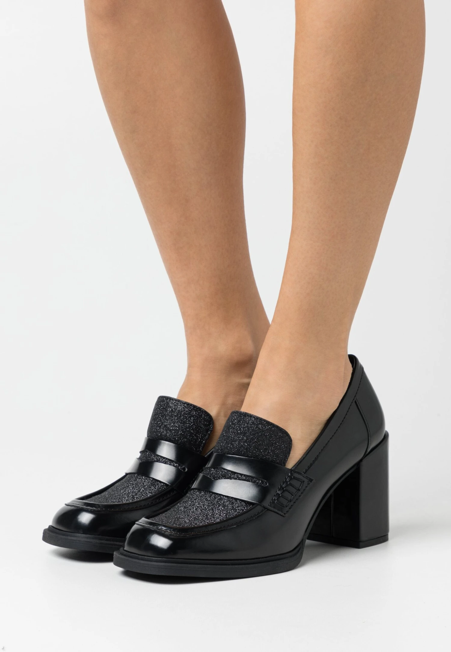 Marco Tozzi By Guido Maria Kretschmer - Klassieke Pumps - Black 1 Marco Tozzi By Guido Maria Kretschmer - Klassieke Pumps - Black