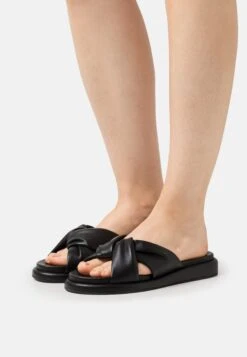 Marco Tozzi Pantoffels - Black