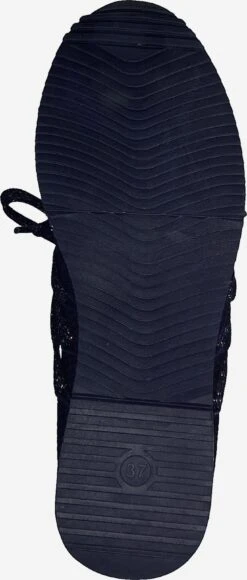 Clothing store -Clothing store a62a8c46a51fc83bfce8b3a66d336826