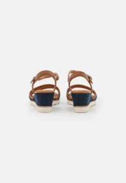 Marco Tozzi Sandalen Met Sleehak - Navy Comb -Clothing store b175d135417d4d8a8078eba7aed16a04