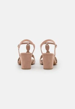 Marco Tozzi Sandalen - Nude Comb 9 Marco Tozzi Sandalen - Nude Comb -Clothing store e63b87993082409a90435726d8f2863c