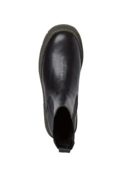 Clothing store -Clothing store f8c43ea603414516a647a60a8a2949b7