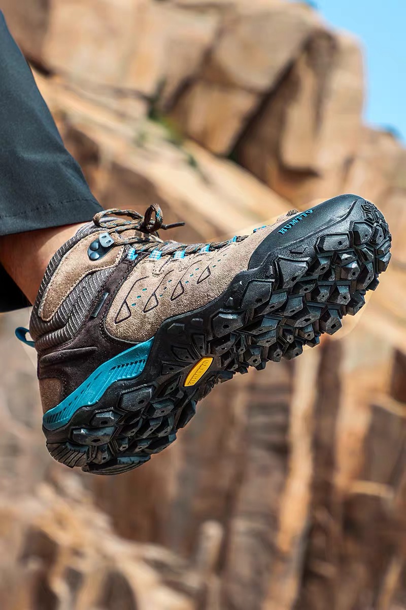 Clothing store -Clothing store Giay leo nui Nam cao co Humtto 290027A 3 8