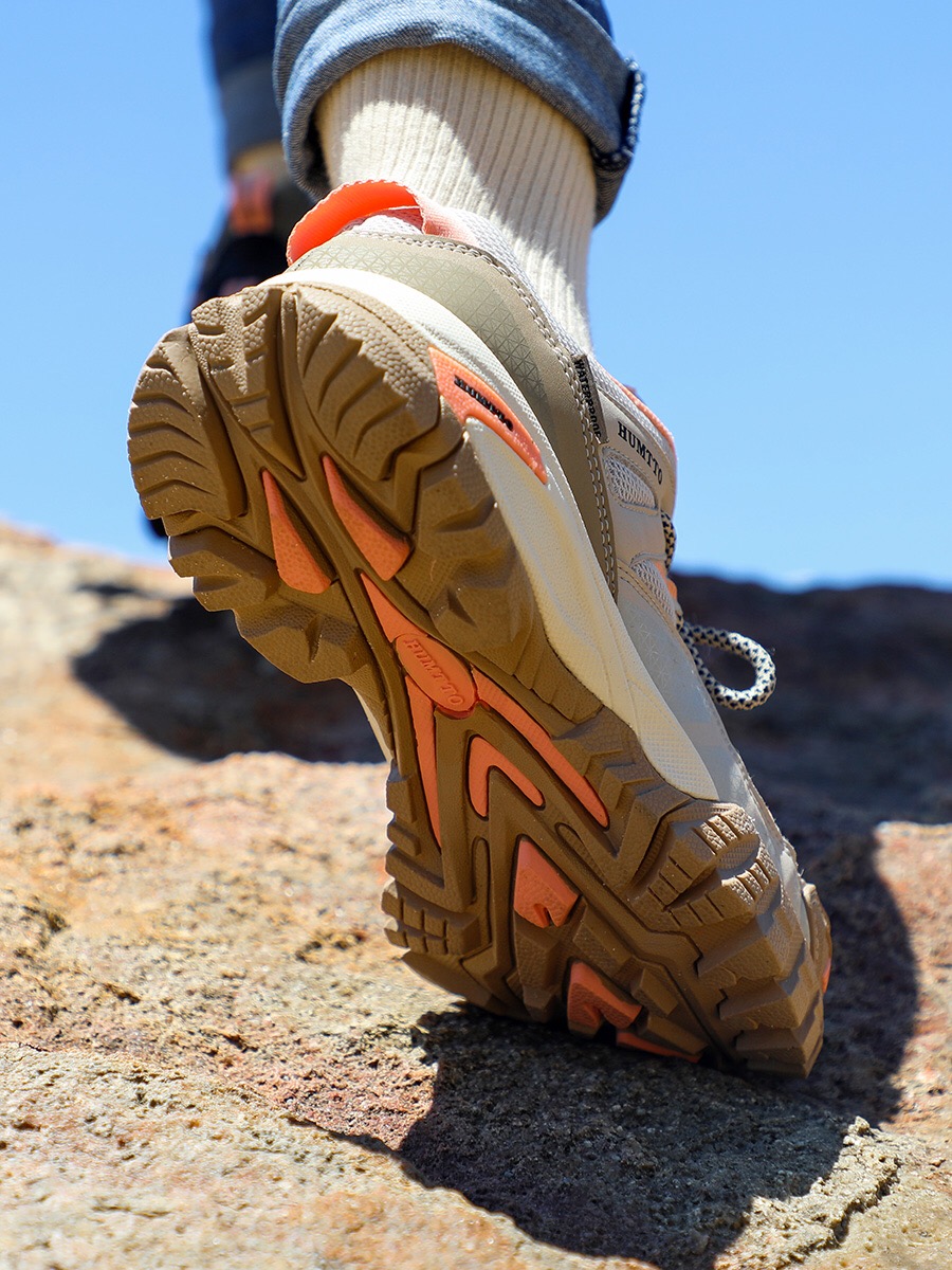 Clothing store -Clothing store Giay leo nui Nu thap co Humtto 110609B 2 Armybox 3